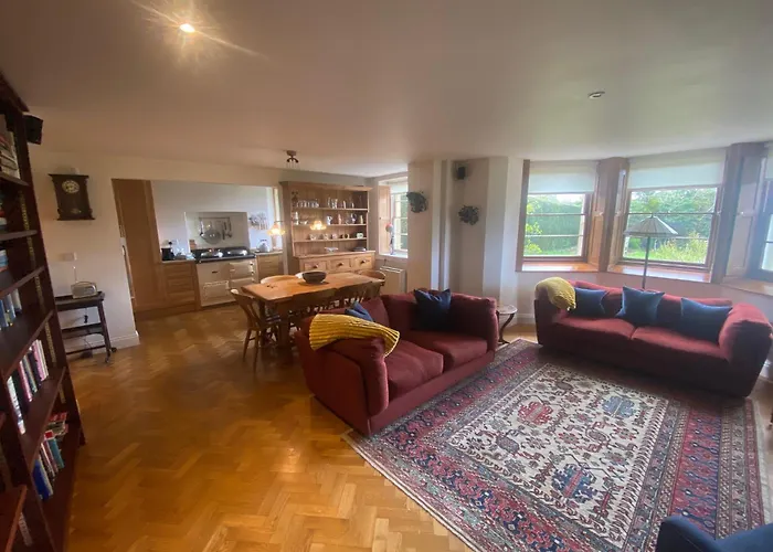 Luxury One Bed Garden Flat-Private Parking